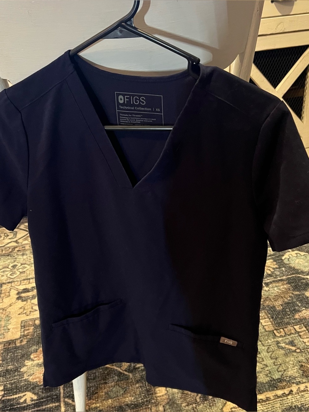 FIGS Navy scrub bundle XS